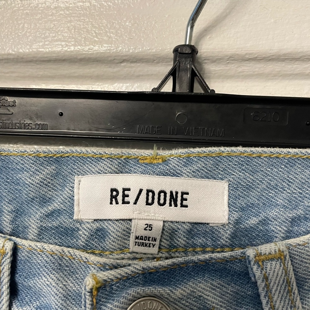 🤍 RE/DONE // 90s High Rise Loose • Breezy Indigo with Rips - Picture 8 of 15